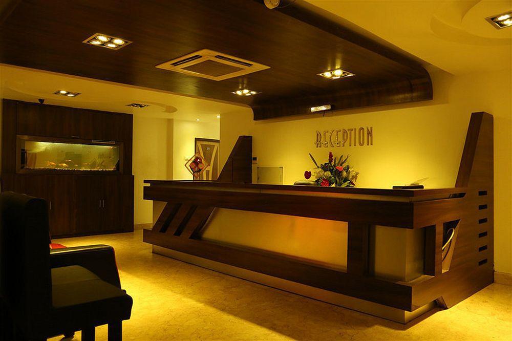 เดอะ รีทรีต เจนไน Hotel Guduvancheri ภายนอก รูปภาพ