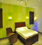 เดอะ รีทรีต เจนไน Hotel Guduvancheri ภายนอก รูปภาพ